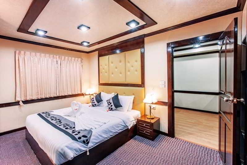 Oyo 796 Paradise Sukhumvit Hotel Bangkok Exterior foto